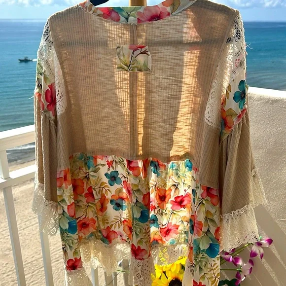 POL Floral Lace Kimono NWOT - Picture 3 of 7